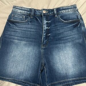 Kancan “mom fit” shorts